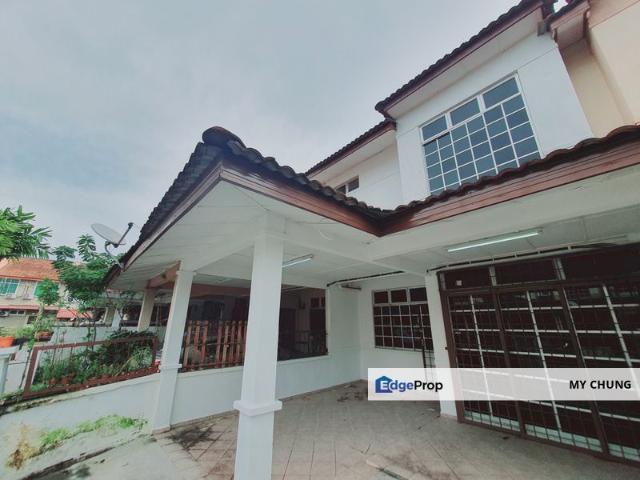 House for sale in Malaka
