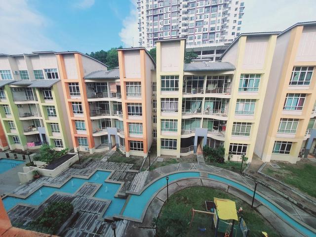 Apartment for sale in Malaka