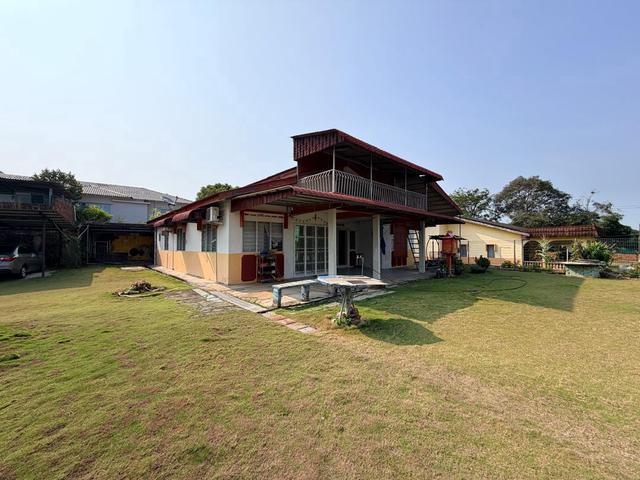 Bungalow for sale in Cheng, Malaka