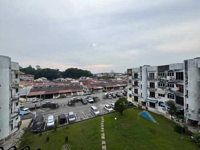 Apartment for sale in Malaka