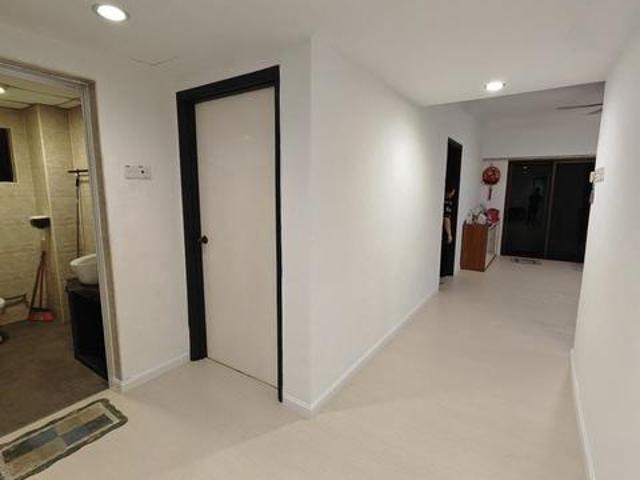 Condominium for sale in Malaka
