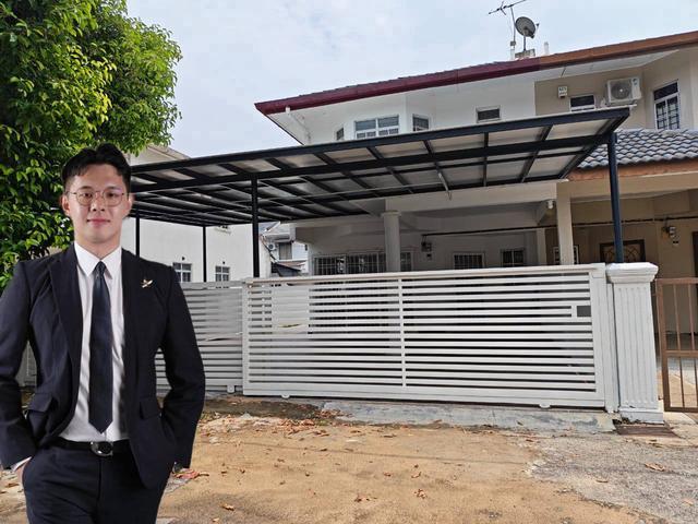 Terraced House for sale in Malaka