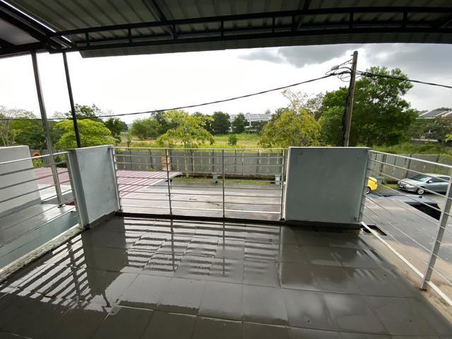 Terraced House for sale in Malaka