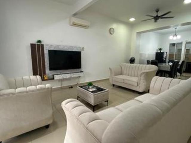 Terraced House for sale in Malaka