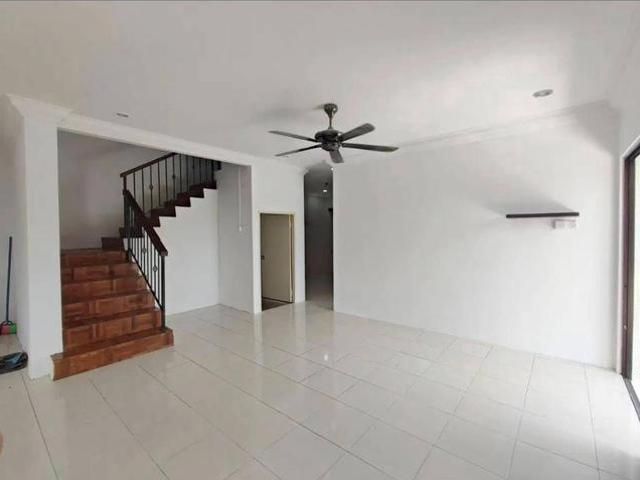 Terraced House for sale in Kuching
