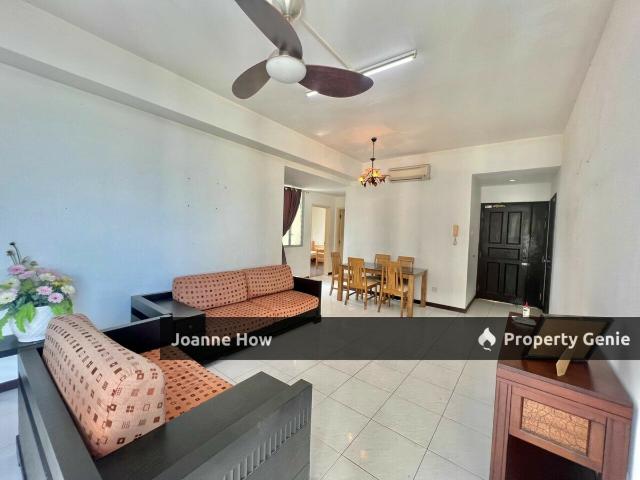 Condominium for sale in Malaka