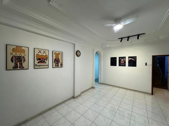 Apartment for sale in Malaka