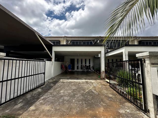 Terraced House for sale in Serian, Serian Bazaar