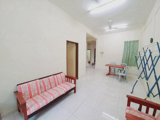 Apartment for sale in Malaka