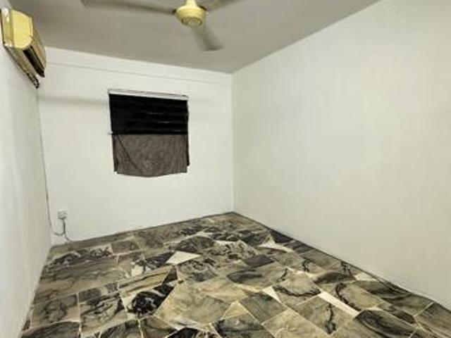 Flat for sale in Petaling, Alam Impian