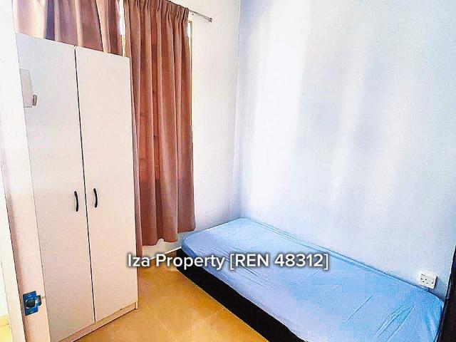 Room for rent in Petaling, Damansara Damai
