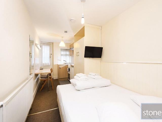 Studio for rent in Belsize Park, Greater London