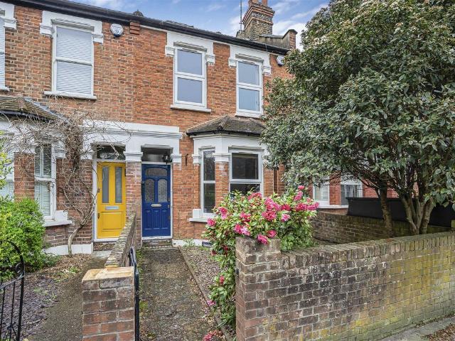 House for rent in London Borough of Ealing, Greater London