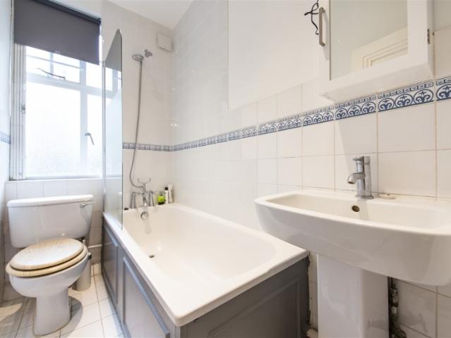 Apartment for rent in Belsize Park, Greater London