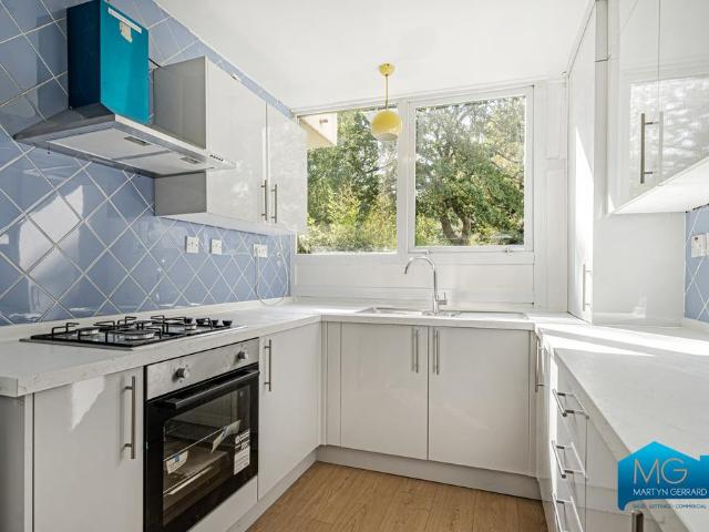 Apartment for rent in South Hampstead, Greater London
