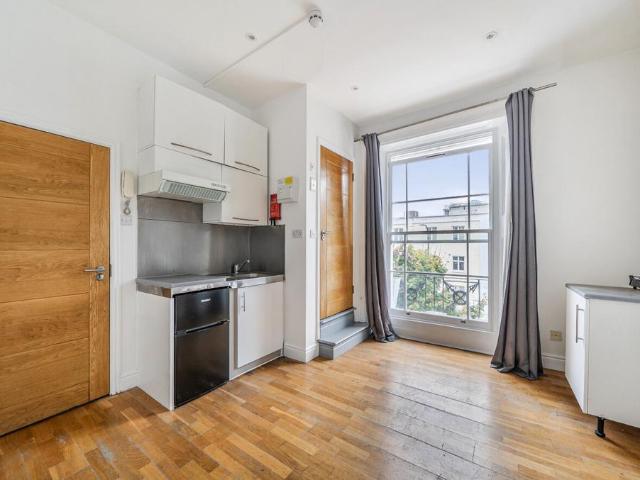 Apartment for rent in London Borough of Camden, Greater London