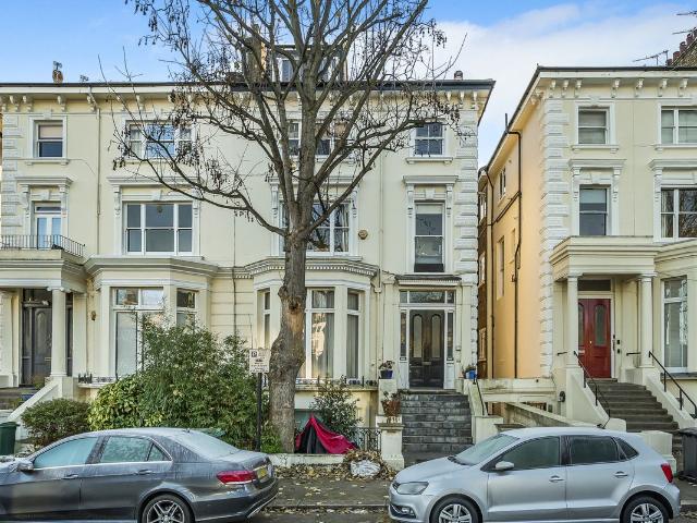 Apartment for rent in Belsize Park, Greater London