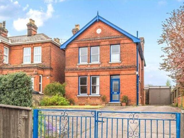 House for sale in Maidenhall, Key Street