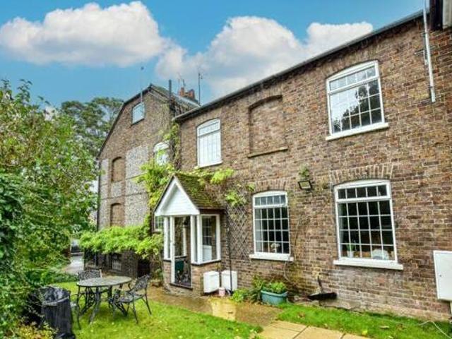 House for sale in Pouchen End, Hertfordshire
