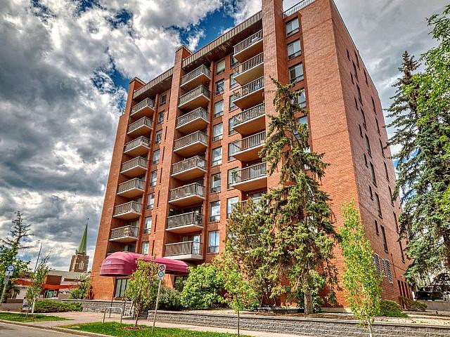Condo for sale in Northwest, Alberta