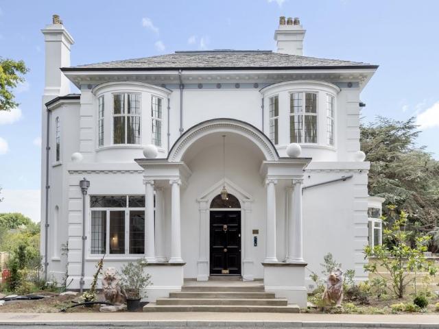 Apartment for rent in Upper Sydenham, Greater London