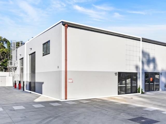 Warehouse for rent in Toombul, Queensland