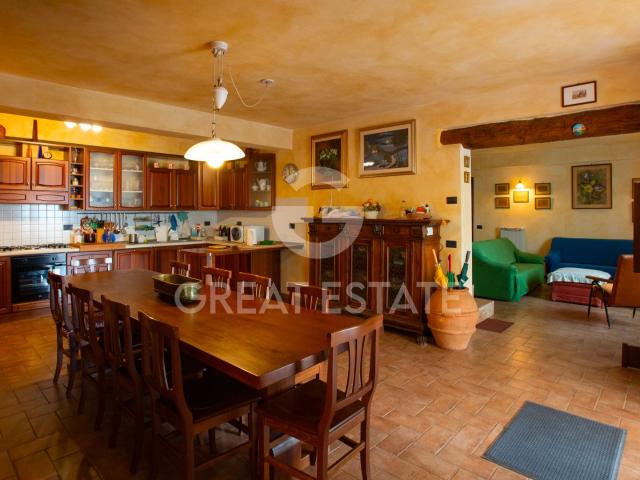 Casa in vendita a Sarteano, Toscana