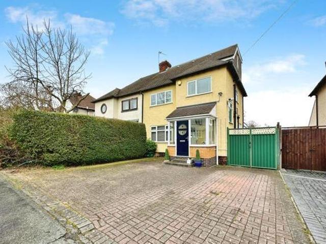 House for sale in Aldersley, West Midlands