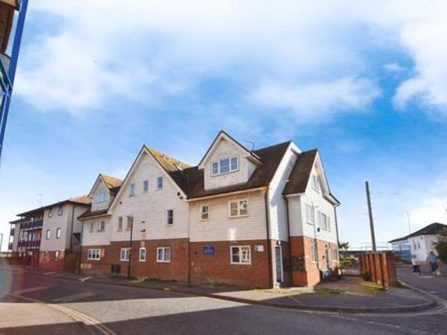House for sale in Burnham-on-Crouch, Maldon