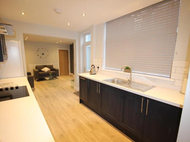 House for rent in Horninglow and Eton, Beamhurst