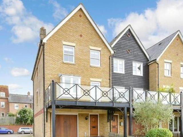 House for sale in Oad Street, Kent