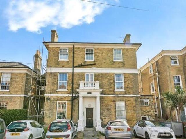 House for sale in Oakfield, Ryde