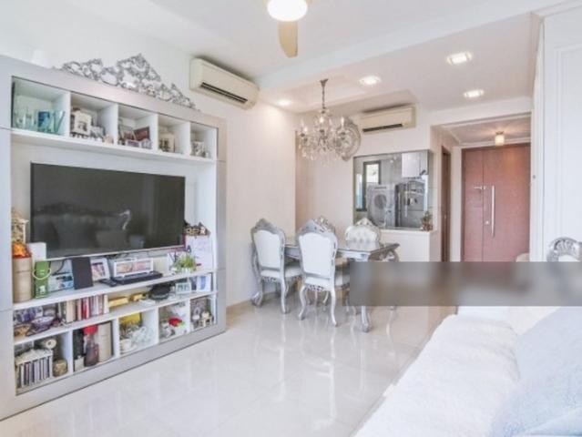 Apartment for sale in 19 North East, Hougang
