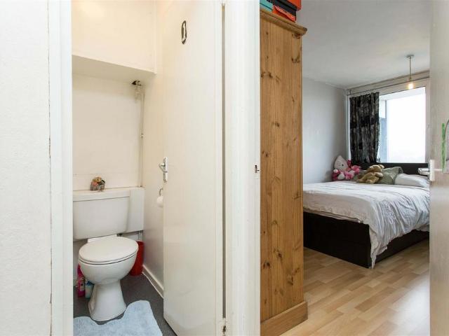 House for rent in Barnsbury, Greater London