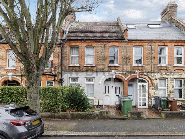 Apartment for rent in Higham Hill, Greater London