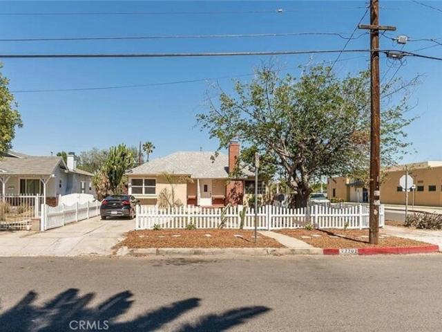 House for sale in Canoga Park, California