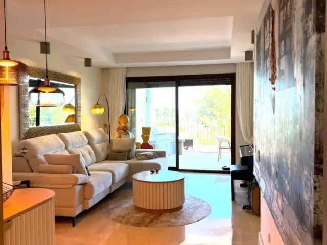 Apartamento en alquiler en Artola, Costa del Sol Occidental