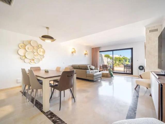 Apartamento en alquiler en Artola, Costa del Sol Occidental