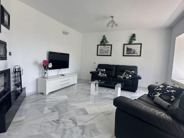 Casa en alquiler en Torrequebrada, Benalmádena