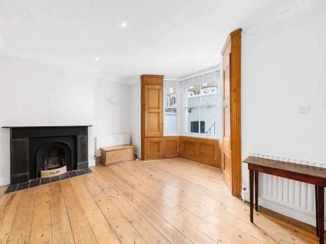 Apartment for rent in London Borough of Hammersmith and Fulham, Greater London