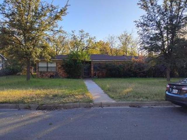House for sale in Taylor, Texas