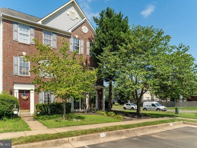 House for sale in Bristow