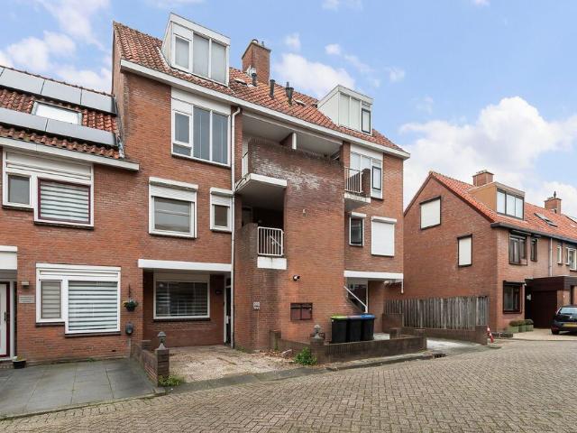 Appartement te huur in Spijkenisse, Zuid Holland