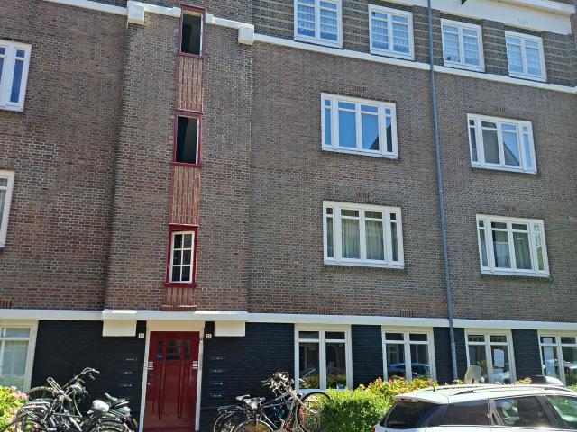 Appartement te huur in Zuid, Amsterdam