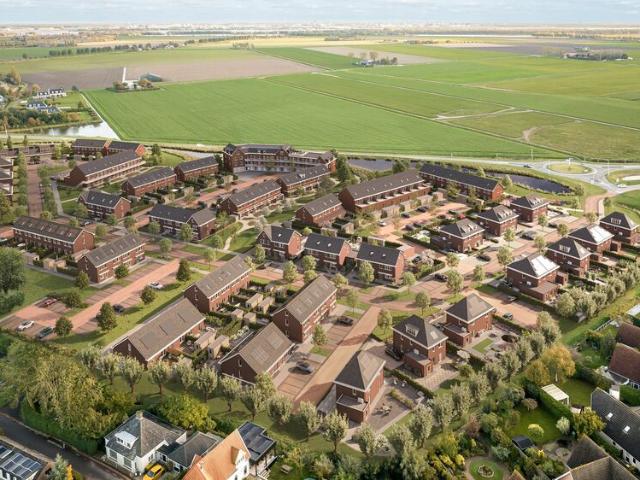 Benedenwoning te huur in Strijen, Zuid Holland