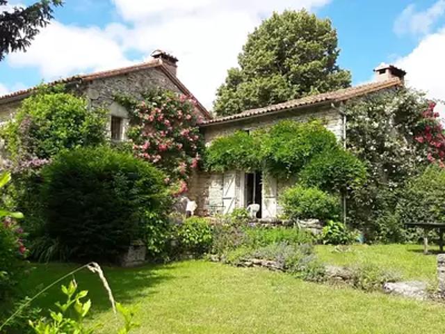 Maison vente à Confolens, Benest