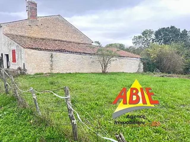 Maison vente à Fontenay-le-Comte, Benet