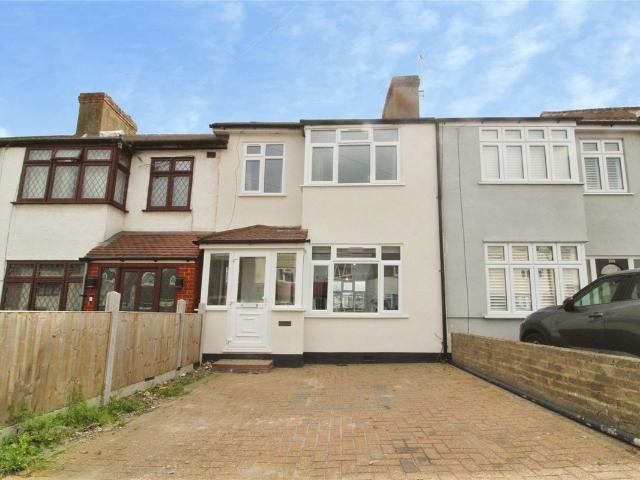 House for rent in Emerson Park, Greater London