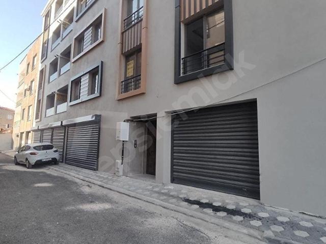 Akhisar, Manisa içerisinde satılık mülk