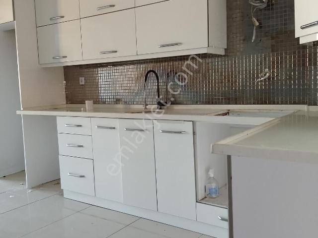 Akhisar, Manisa içerisinde satılık mülk